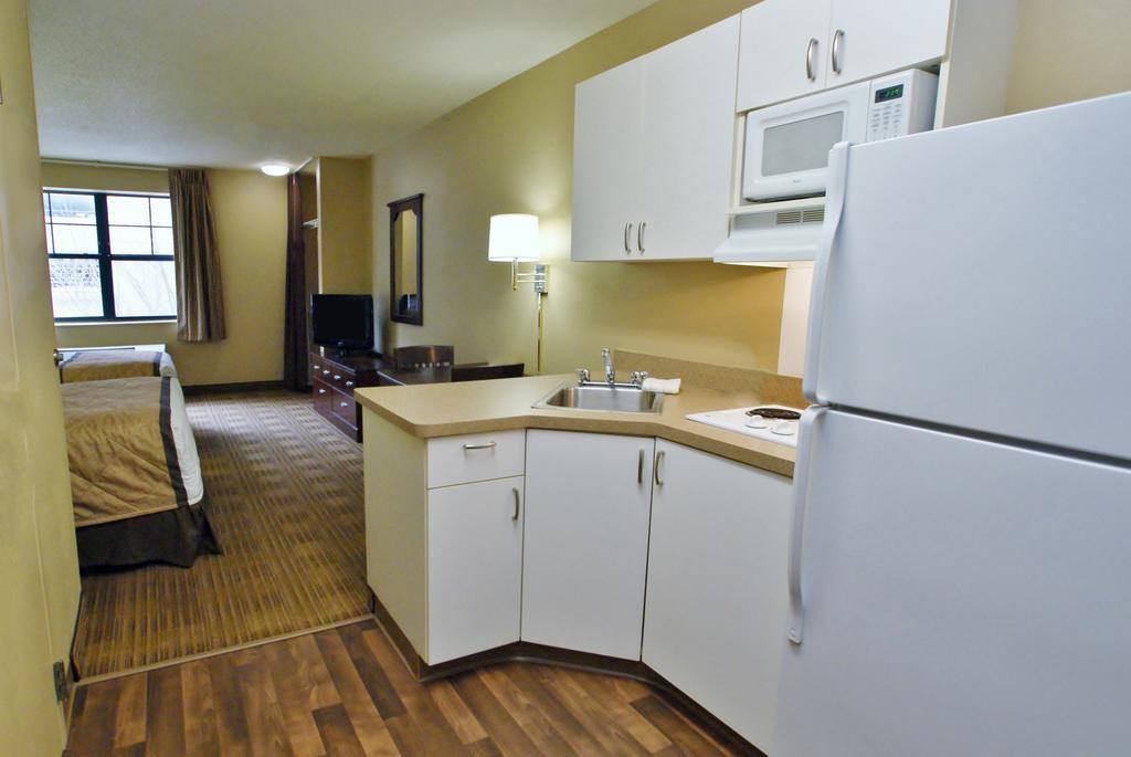 Mainstay Suites Chicago Hillside Zewnętrze zdjęcie