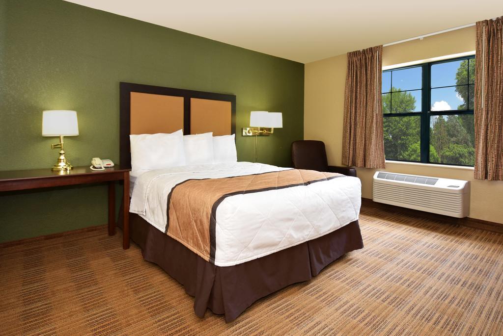 Mainstay Suites Chicago Hillside Zewnętrze zdjęcie