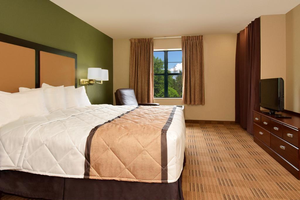 Mainstay Suites Chicago Hillside Zewnętrze zdjęcie